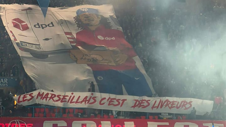 Les banderoles déployés par les supporters parisiens lors du Classique sont dans le viseur de la commission de discipline.