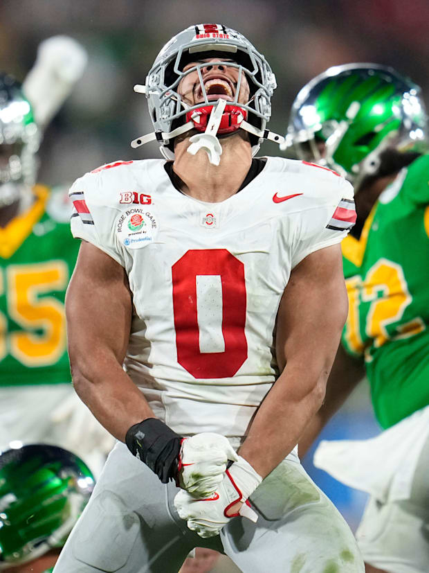 Ohio State Buckeyes linebacker Cody Simon.