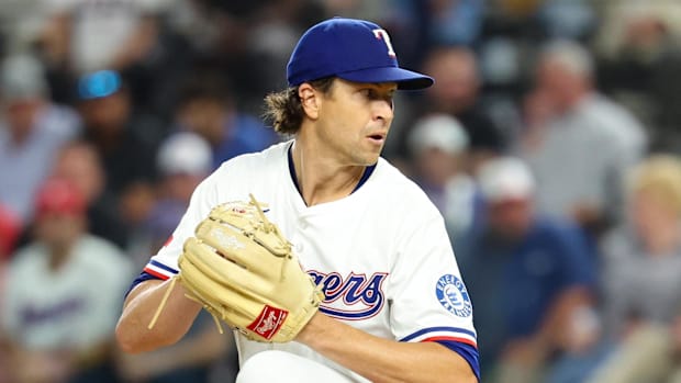 Texas Rangers starting pitcher Jacob deGrom