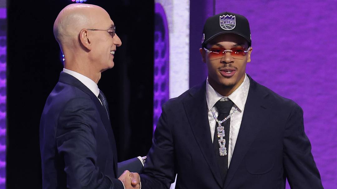 NBA commissioner Adam Silver greets the seventh pick in the 2026 NBA draft, Arkansas guard Darius Acuff Jr. after he was selected by the Sacramento Kings at Barclays Center.