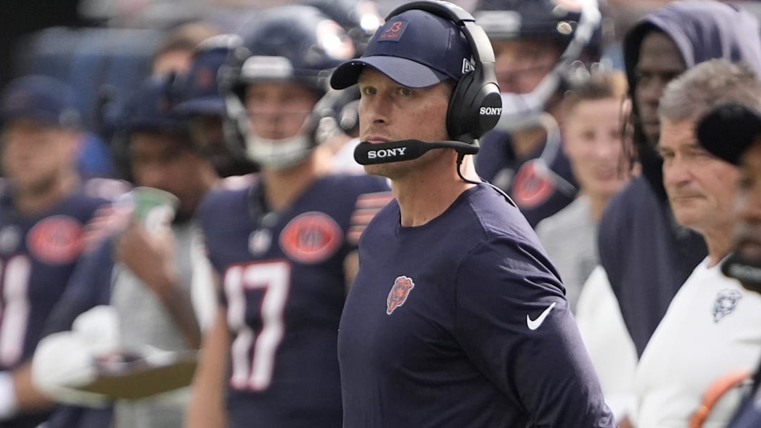 Chicago Bears head coach Ben Johnson on the sidelines during the first half against the Dallas Cowboys at Soldier Field.