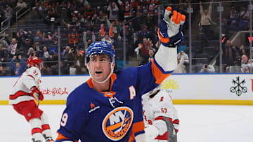 Carolina Hurricanes v New York Islanders