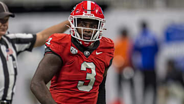 Georgia Bulldogs linebacker CJ Allen on the field against the Georgia Tech Yellow Jackets.
