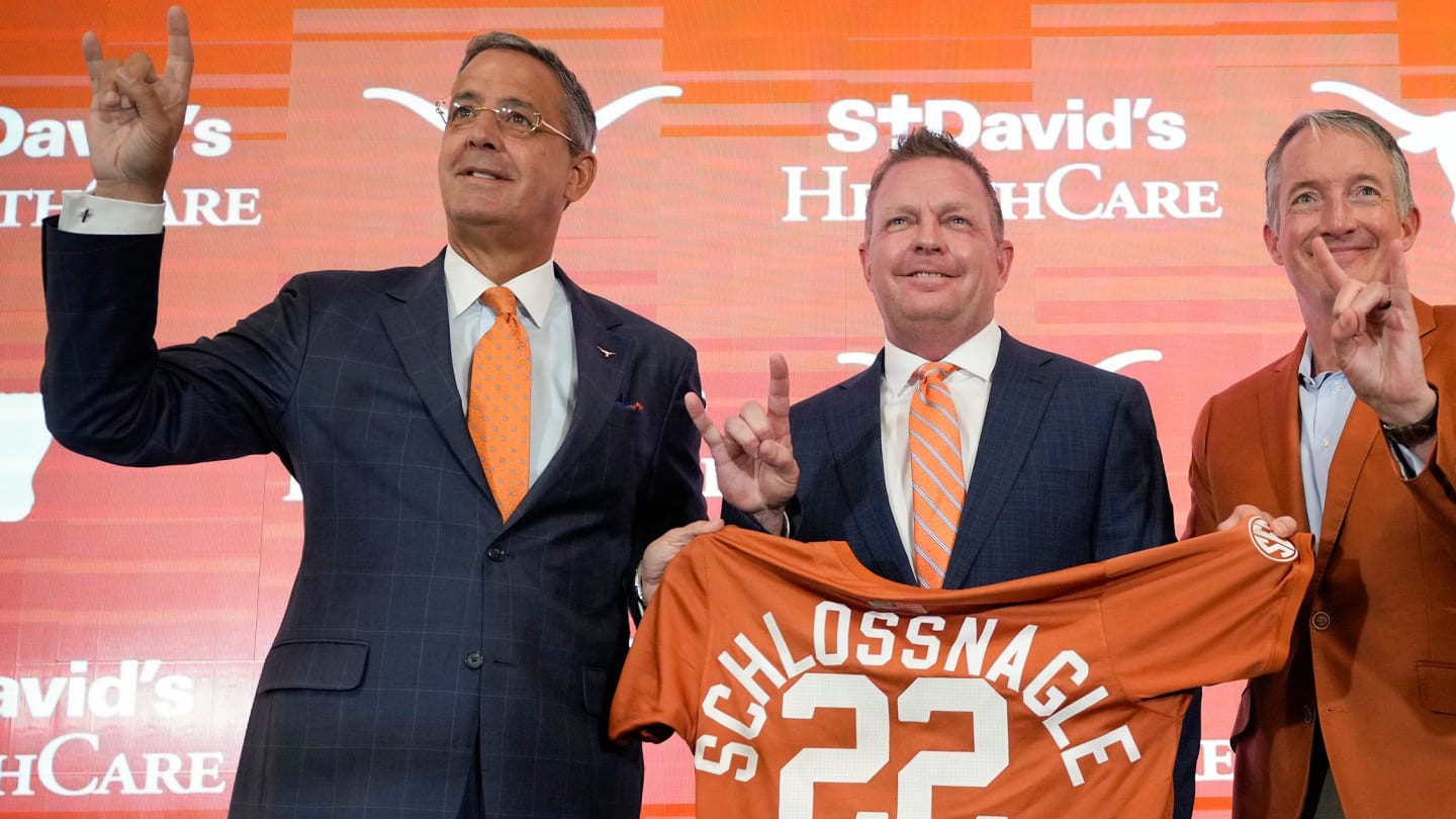 Chris Del Conte, athletic director of the Texas Longhorns, hid in a cemetery waiting for a meeting with Jim Schlossnagle