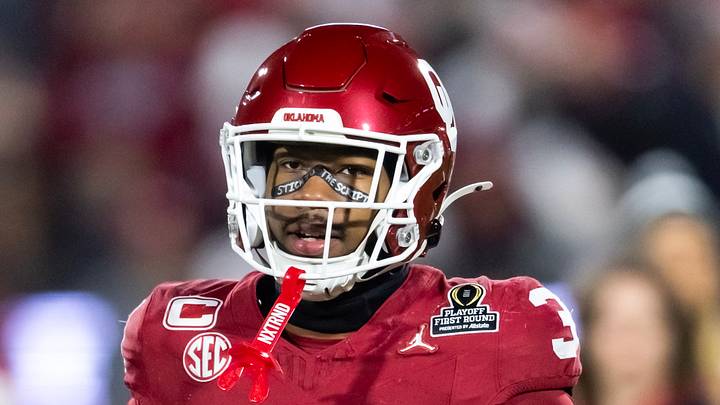 Oklahoma Sooners defensive back Robert Spears-Jennings