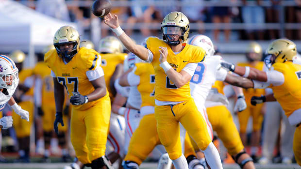 St. Thomas Aquinas quarterback Andrew Indorf