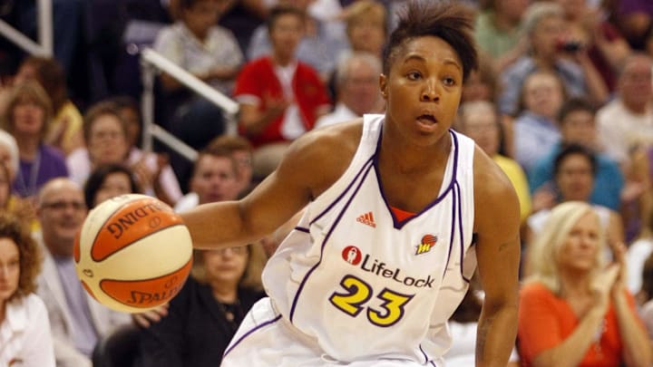 Oct 1, 2009; Phoenix, AZ, USA; Phoenix Mercury guard Cappie Pondexter (23) against the Indiana Fever in the first quarter at US Airways Center. Mandatory Credit: Rick Scuteri-Imagn Images