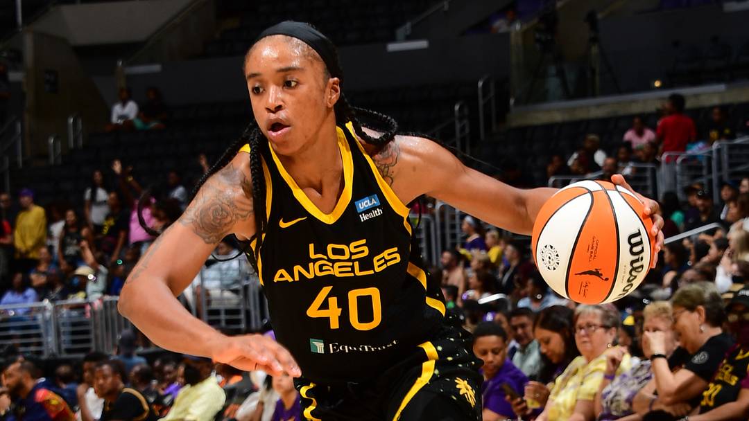 Dallas Wings v Los Angeles Sparks Dallas Wings v Los Angeles Sparks