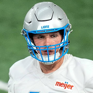 Detroit Lions linebacker Jack Campbell (46).