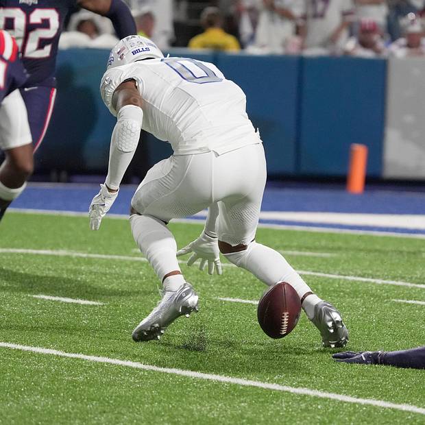 Keon Coleman fumble