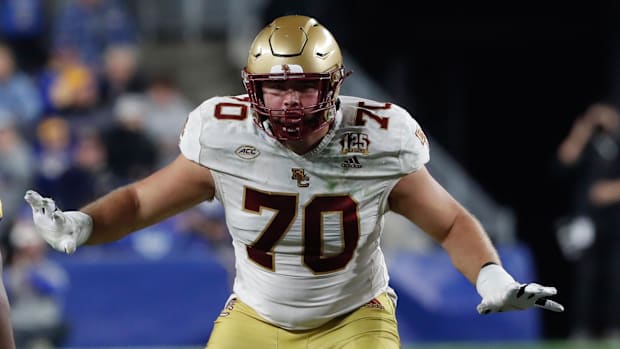 Boston College Eagles offensive lineman Ozzy Trapilo 