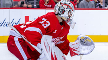 Chicago Blackhawks v Detroit Red Wings