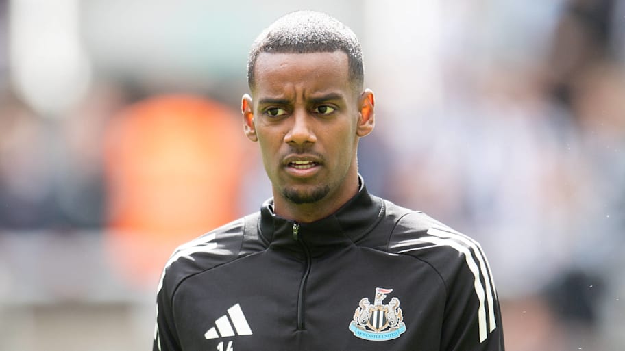 Alexander Isak is not currently training with Newcastle. | IMAGO/NurPhoto