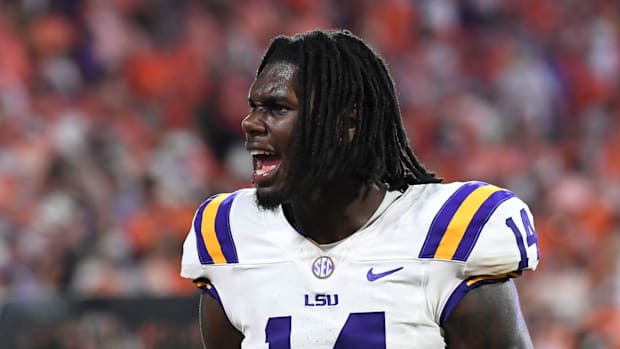 LSU Tigers tight end Trey'Dez Green