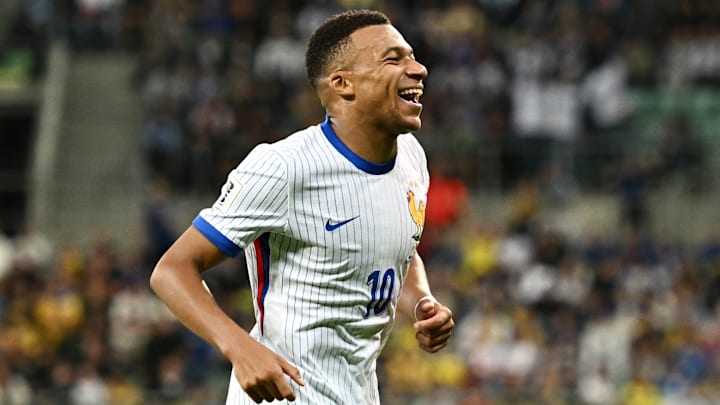 Kylian Mbappé a dévoilé son favori pour le Ballon d'Or Kylian Mbappé a dévoilé son favori pour le Ballon d'Or