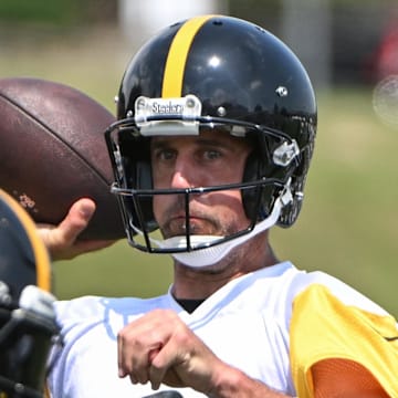 Steelers quarterback Aaron Rodgers recently built his "perfect" receiver by using elements from five legendary receivers.