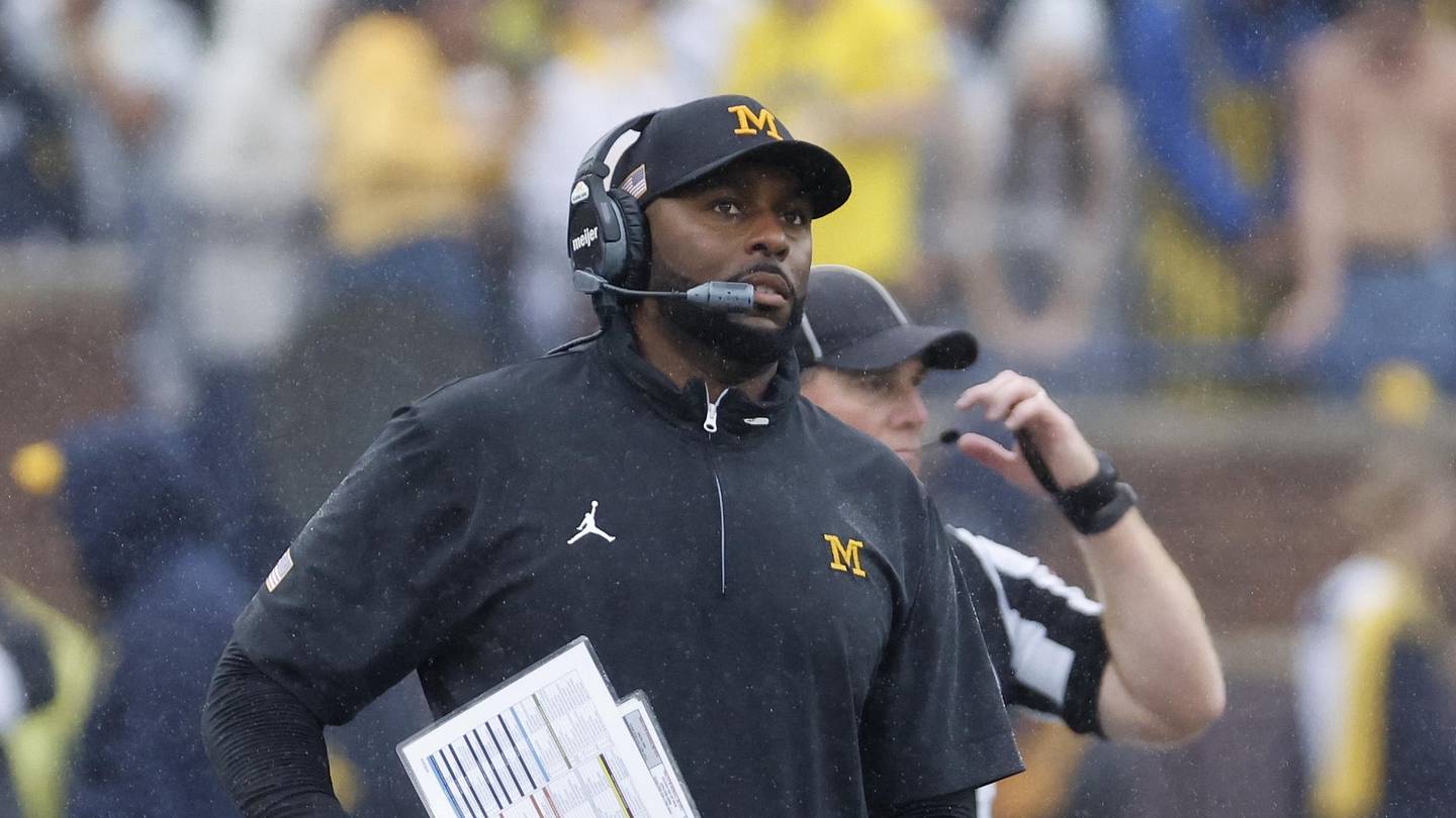 Halftime Analysis: Michigan looks dreadful coming out of bye week