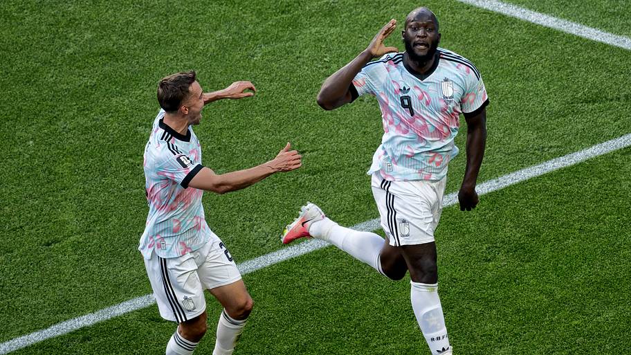Romelu Lukaku (right) celebrating.