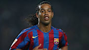 Le maillot du Clasico rendra hommage à la prestation de Ronaldinho face au Real Madrid en 2005.