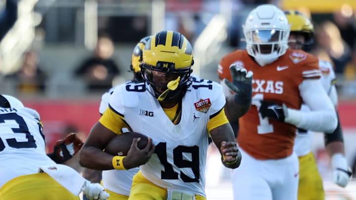 2025 Cheez-It Citrus Bowl - Texas v Michigan