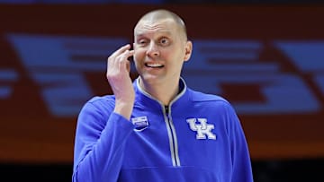Kentucky v Tennessee