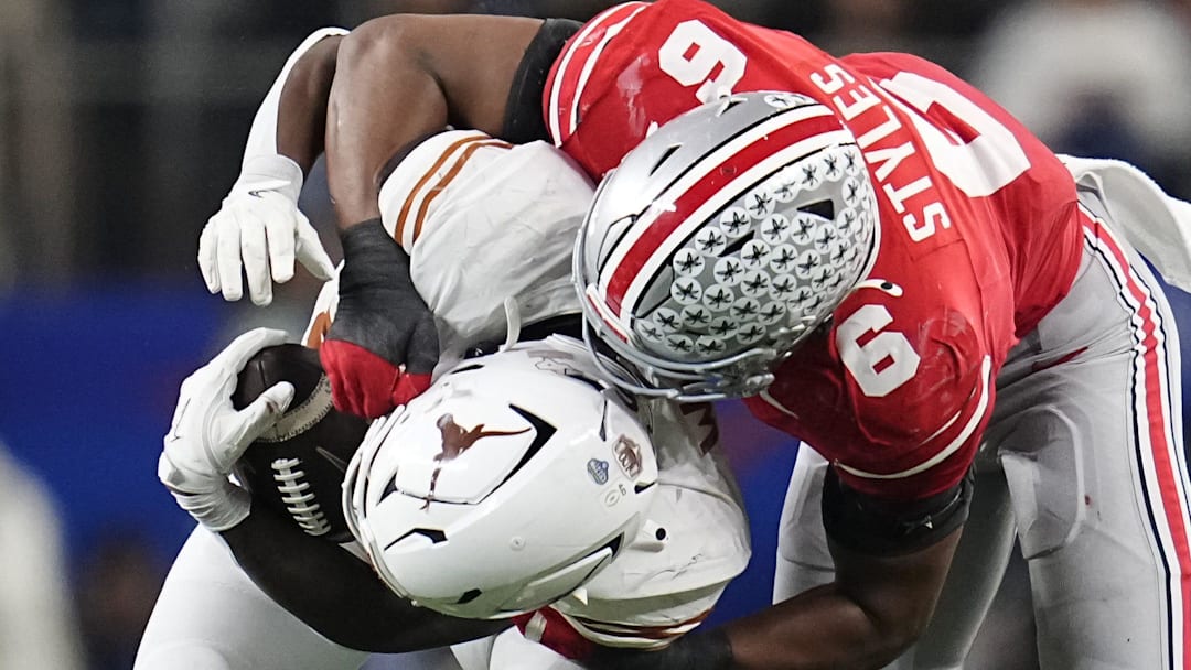 ESPN's David Hale is certain that either the Texas Longhorns or the Ohio State Buckeyes will be making the CFP title game