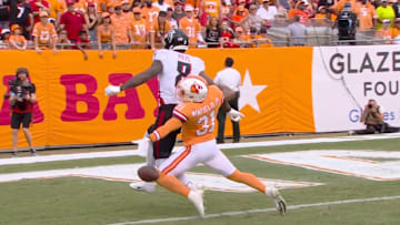 Officials potentially screwed the Tampa Bay Buccaneers out of an incredible Antoine Winfield Jr. play against Kyle Pitts.