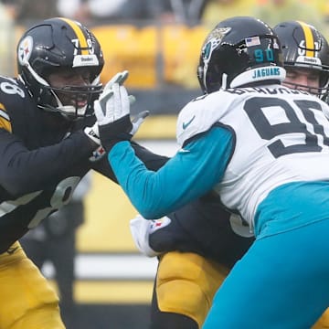 Pittsburgh Steelers guard James Daniels (78) blocks at the line of scrimmage against Jacksonville Jaguars defensive end Angelo Blackson (90) during the fourth quarter at Acrisure Stadium.