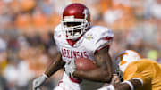 Arkansas Razorbacks running back Darren McFadden (5) runs during the first quarter against the Tennessee Volunteers at Neyland Stadium in Knoxville, Tenn. 