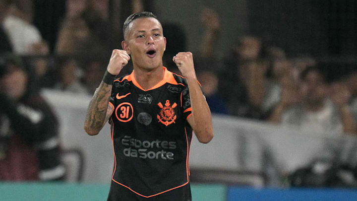 Novidade, Kayke deu conta do recado na Argentina