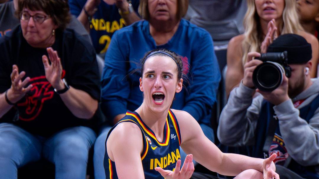 Indiana Fever guard Caitlin Clark (22) reacts to no call Indiana Fever guard Caitlin Clark (22) reacts to no call