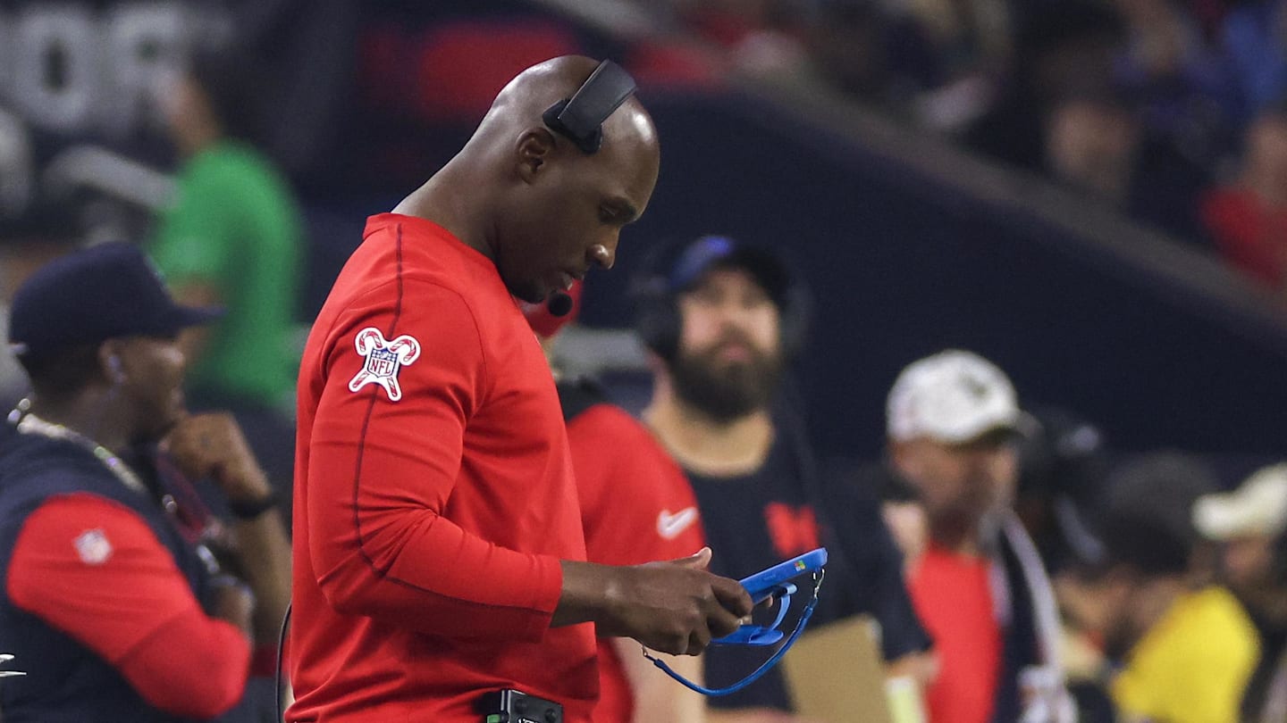 Houston Texans Name Cam Robinson $12M X-Factor Ahead 2025 Season