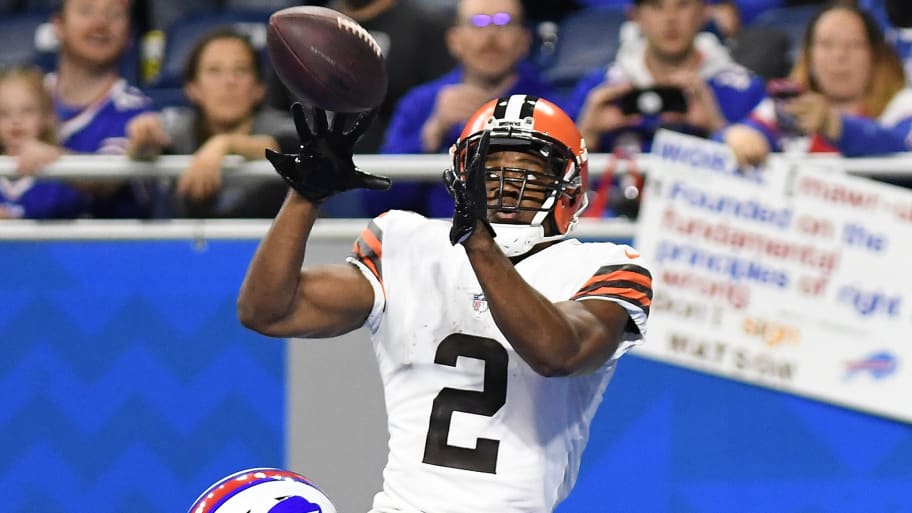 Nov 20, 2022; Detroit, Michigan, Cleveland Browns wide receiver Amari Cooper (2) catches a touchdown pass against the Buffalo Bills in the fourth quarter at Ford Field. | Lon Horwedel-USA TODAY Sports