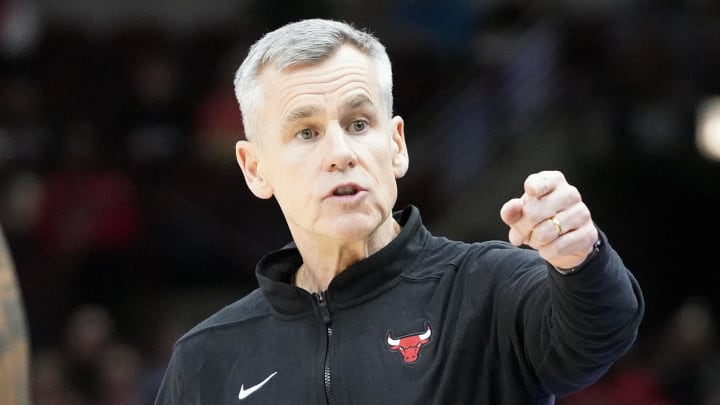 Apr 9, 2024; Chicago, Illinois, USA; Chicago Bulls head coach Billy Donovan gestures to hi team against the New York Knicks during the first quarter at United Center. Mandatory Credit: David Banks-USA TODAY Sports