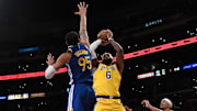LeBron James y los Lakers perdieron ante Warriors