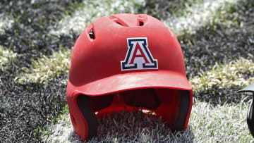 College World Series - Arizona v Coastal Carolina - Game Three