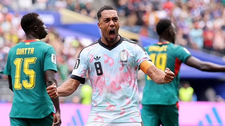 Youri Tielemans anotó el tanto que le dio el pase a Bélgica a la siguiente fase de la Copa del Mundo. Youri Tielemans anotó el tanto que le dio el pase a Bélgica a la siguiente fase de la Copa del Mundo.