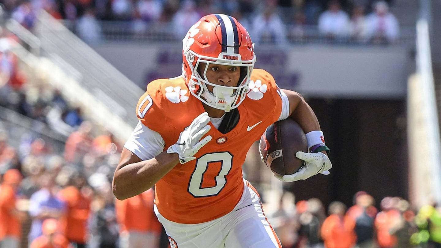 Clemson Vs Louisville Score Prediction By Expert Football Model 
