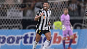 Hulk abriu o placar da partida da volta contra o Carabobo, no Mineirão