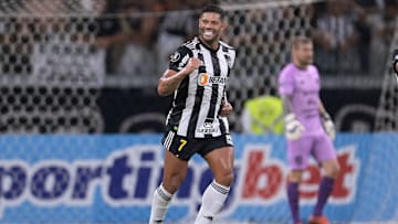Hulk abriu o placar da partida da volta contra o Carabobo, no Mineirão