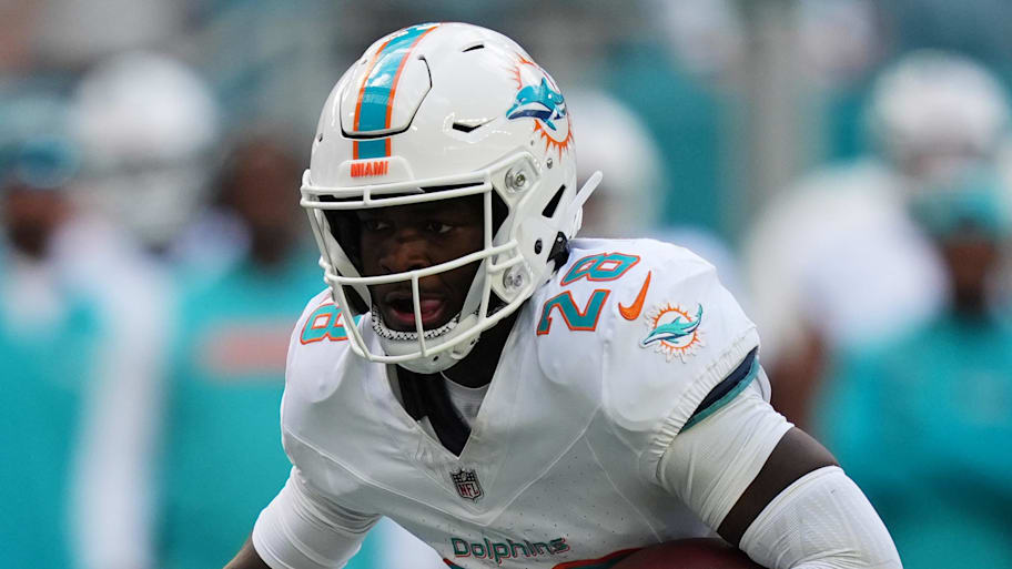 Miami Dolphins running back De'Von Achane