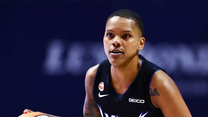 Sep 20, 2026; Uncasville, Connecticut, USA;  Minnesota Lynx guard Courtney Williams (10) drives the ball against Connecticut Sun in the second half at Mohegan Sun Arena.  Mandatory Credit: John Dufour-Imagn Images