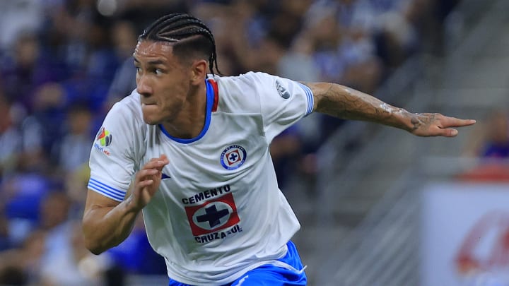 Uriel Antuna estaba cerca de salir de Cruz Azul rumbo a Europa