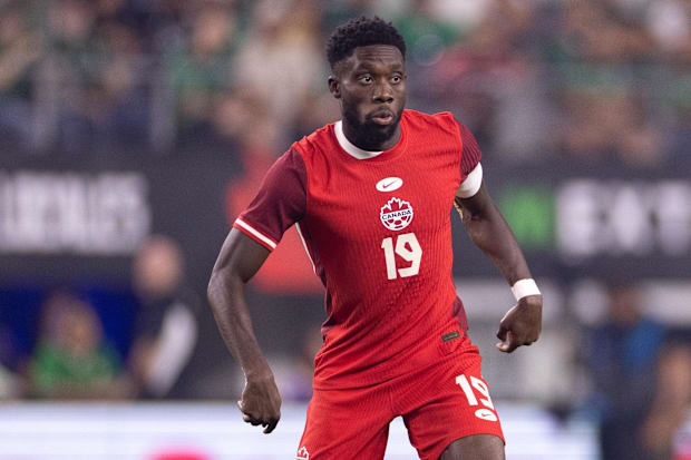 อัลฟอนโซ เดวีส์