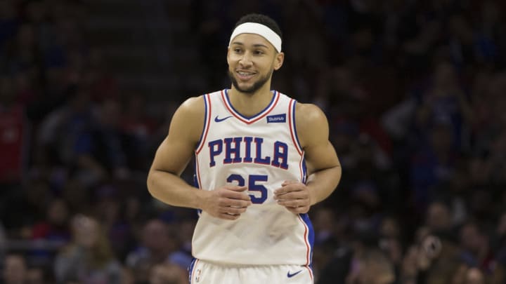 Los 76ers insisten con cambiar a Simmons antes de la fecha límite