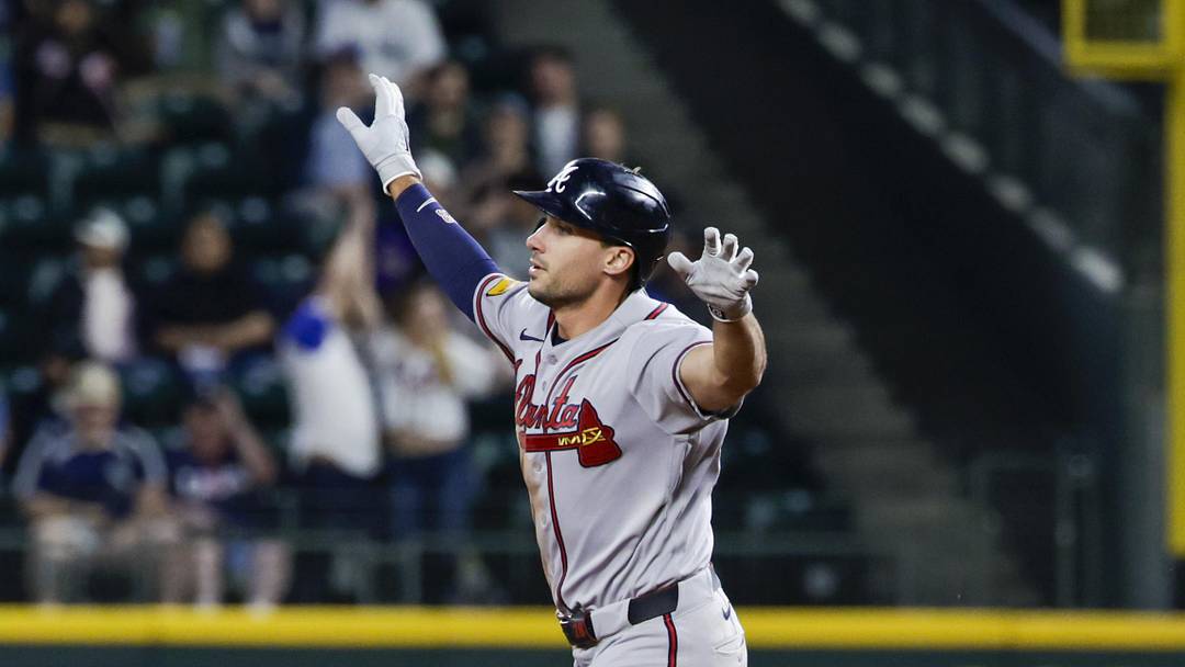 May 5, 2026; Seattle, Washington, USA; Atlanta Braves first baseman Matt Olson (28) runs the bases after hitting a solo-home run against the Seattle Mariners during the ninth inning at T-Mobile Park. Mandatory Credit: Joe Nicholson-Imagn Images May 5, 2026; Seattle, Washington, USA; Atlanta Braves first baseman Matt Olson (28) runs the bases after hitting a solo-home run against the Seattle Mariners during the ninth inning at T-Mobile Park. Mandatory Credit: Joe Nicholson-Imagn Images