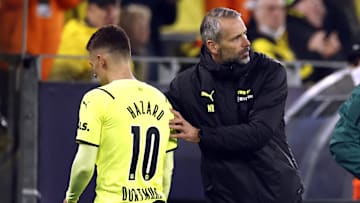 Erwartet ein intensives und schweres Spiel: Marco Rose (r.)