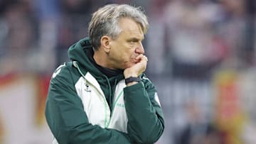 Bremens Cheftrainer Horst Steffen muss weiterhin auf einen Einsatz von Maximilian Wöber warten Bremens Cheftrainer Horst Steffen muss weiterhin auf einen Einsatz von Maximilian Wöber warten