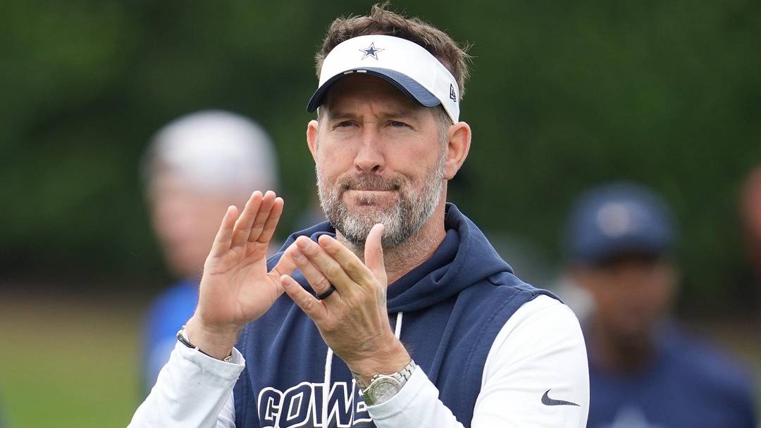 Dallas Cowboys head coach Brian Schottenheimer Dallas Cowboys head coach Brian Schottenheimer