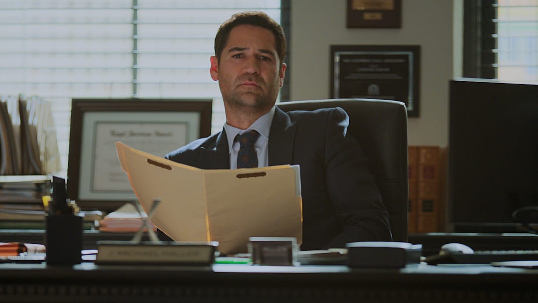 The Lincoln Lawyer. Manuel Garcia-Rulfo as Mickey Haller in episode 308 of The Lincoln Lawyer. 